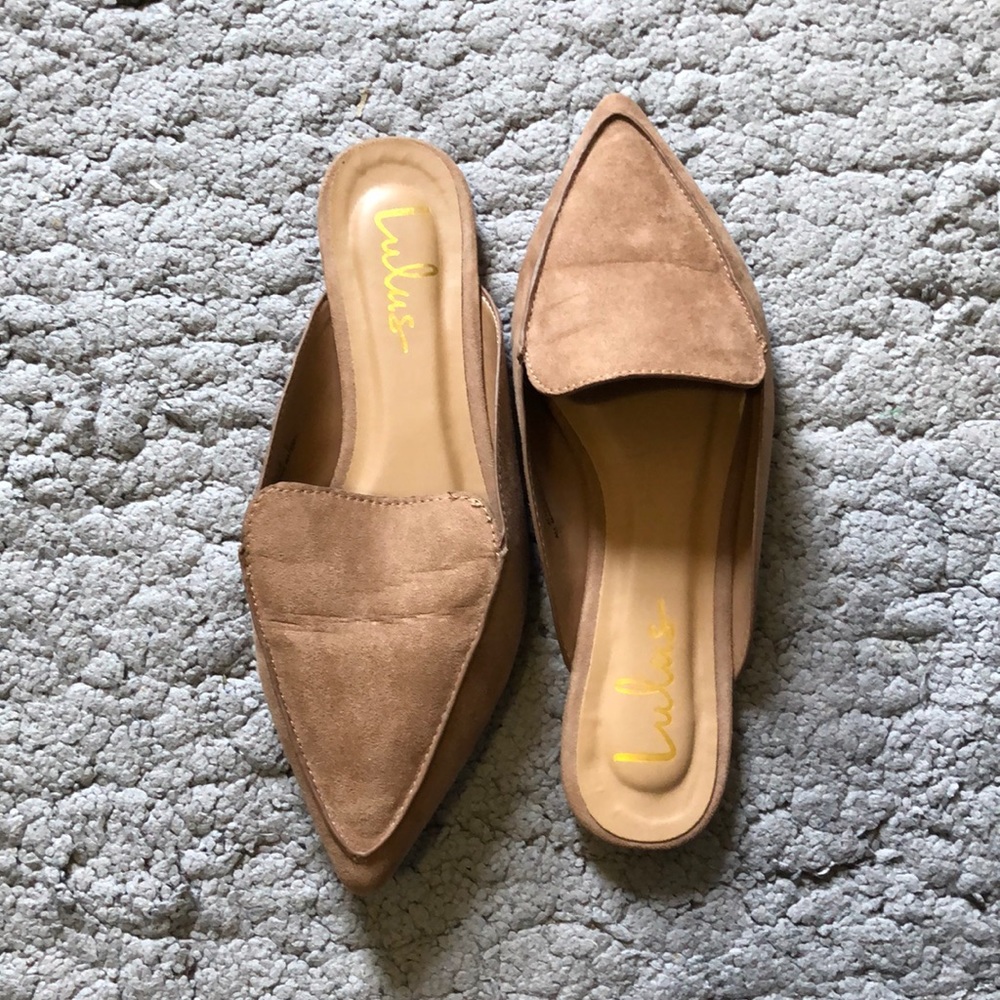Lulu’s Joelle camel suede loafer slides